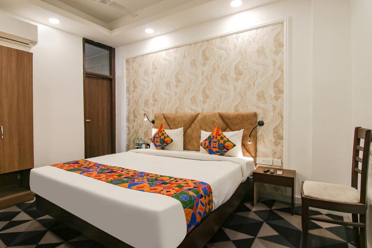 Fabhotel Marritt Grand New Delhi