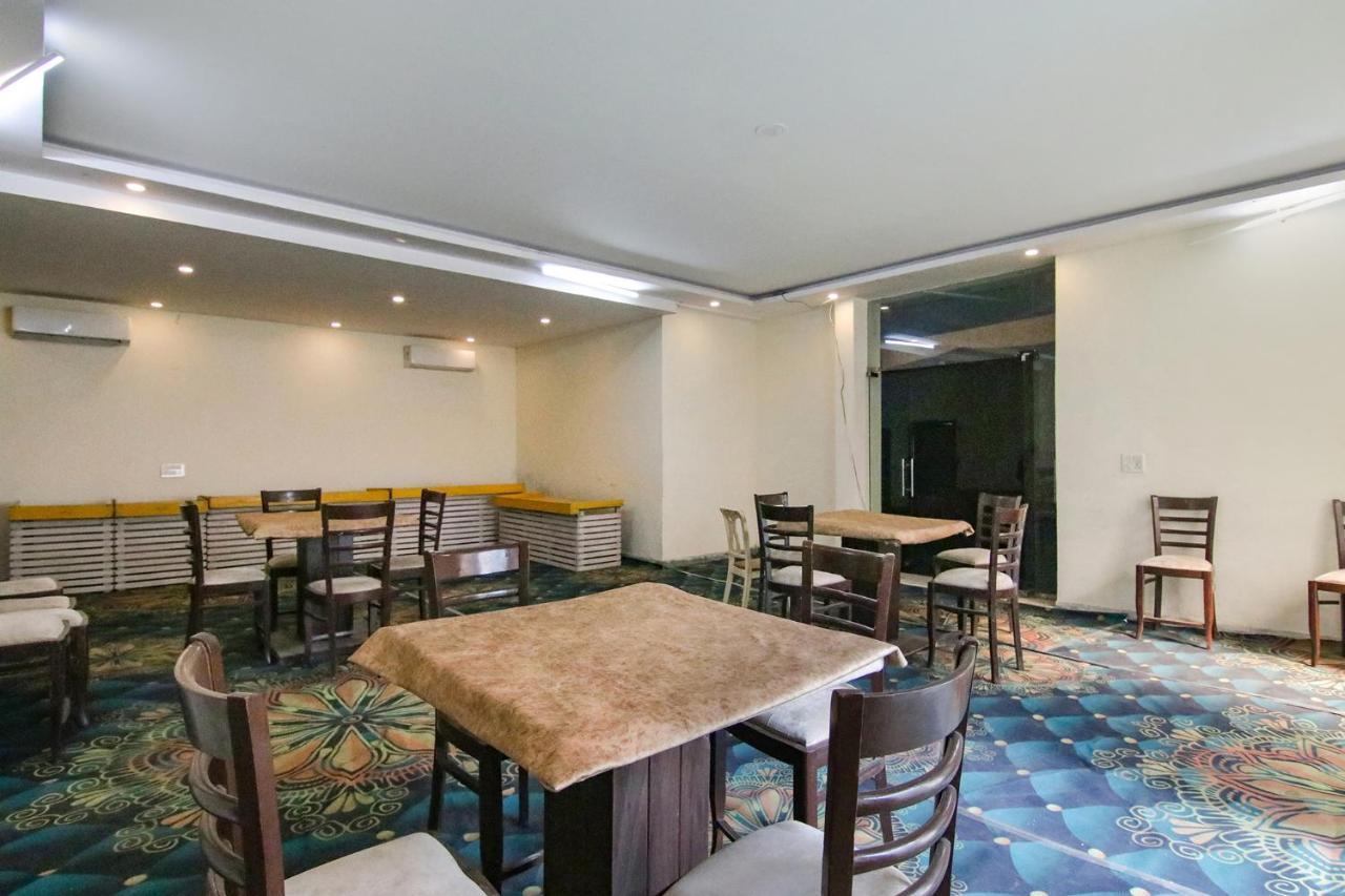 Fabhotel Marritt Grand New Delhi